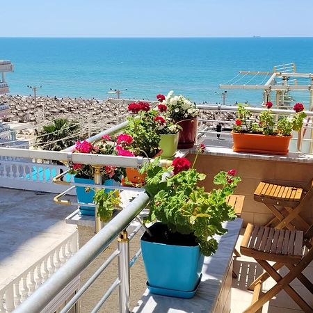 Beach View Apartment, Golem Durres Bagian luar foto