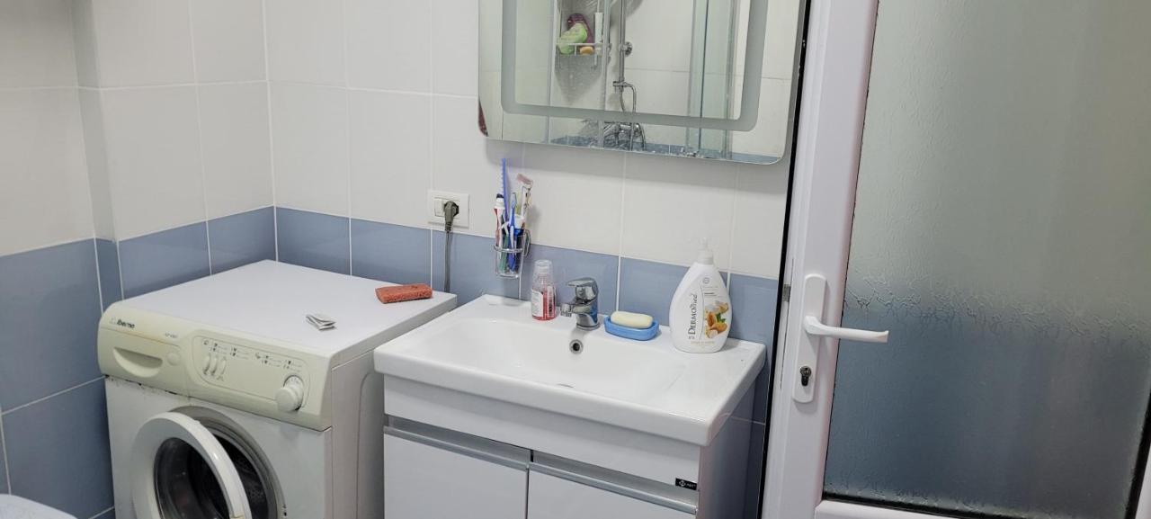 Beach View Apartment, Golem Durres Bagian luar foto