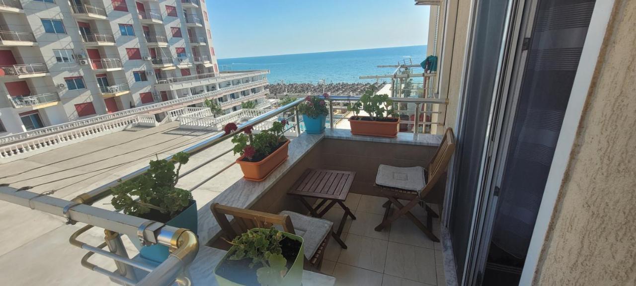 Beach View Apartment, Golem Durres Bagian luar foto